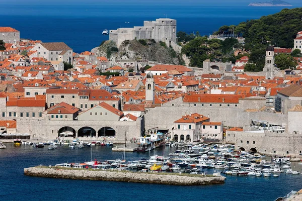 Dubrovnik Croacia Julio 2018 Puerto Del Casco Antiguo Dubrovnik Una —  Fotos de Stock