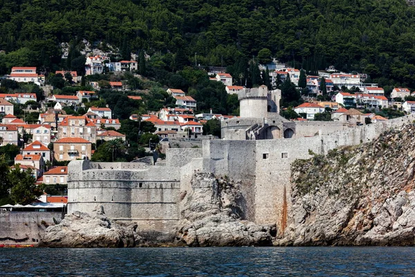 ドゥブロヴニク クロアチア 1570 年にプリセットの状態に完成品は 1461 年開始要塞 Bokar 調和のとれた機能要塞建築の例であると考え — ストック写真