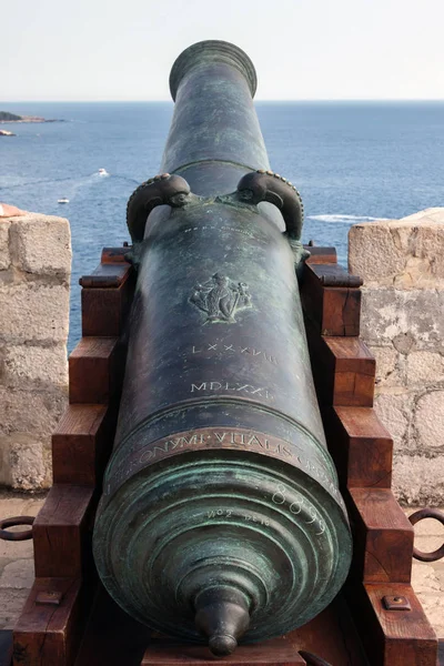 16Ο Αιώνα Χάλκινο Canon Οχυρό Lawrence Ντουμπρόβνικ Κροατία — Φωτογραφία Αρχείου