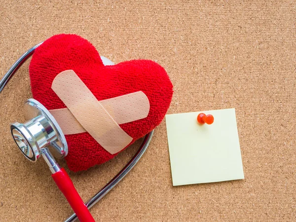 Rotes Herz Und Stethoskop Auf Blauem Hellen Holzhintergrund Gesundheitswesen Und — Stockfoto