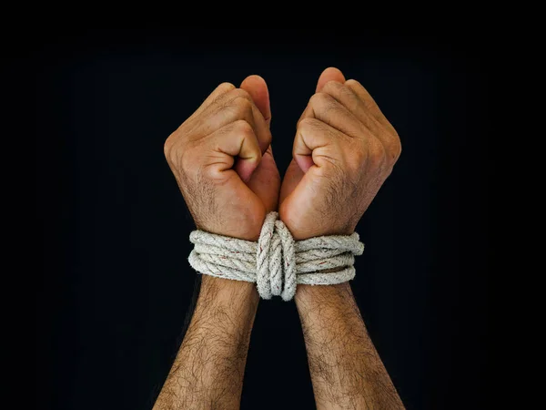 Mãos Dos Homens Estavam Amarradas Com Uma Corda Conceito Dia — Fotografia de Stock