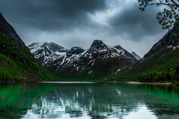 Landscape Lake Mountains — стоковое фото