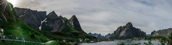 Bella Vista Sulle Montagne — Foto Stock