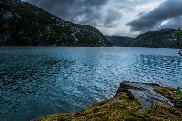Красивый Пейзаж Норвежского Фьорда — стоковое фото