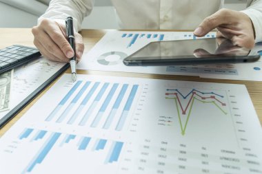 The financial accountant of the company is checking the company'