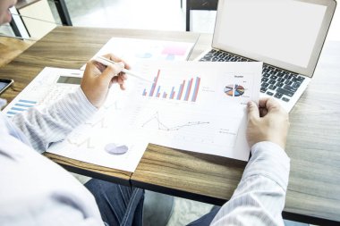The financial accountant of the company is checking the company'