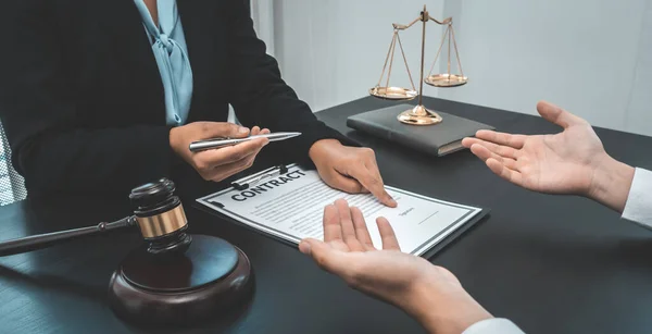 Lawyer Counselor Works Courtroom Negotiates Clients Complainants Seeking Justice Land — Stock Photo, Image