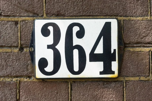 Numer Domu Tobie Sto Sześćdziesiąt Cztery 364 — Zdjęcie stockowe