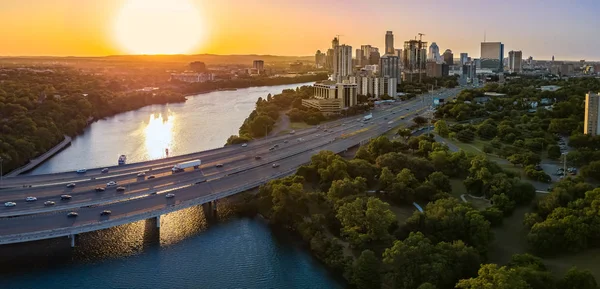 Austin Skyline Вечером Bluehour — стоковое фото