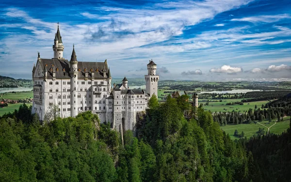 Altes Schloss Deutschland Auf Bergkulisse Stockbild