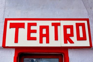  İtalyan tiyatrosu nda yazıt