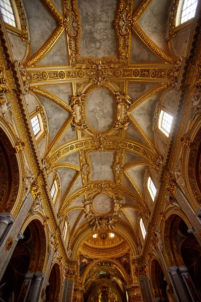 Teto Abobadado Igreja Católica — Fotografia de Stock