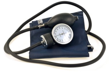 Sphygmomanometer yakın beyaz arka plan üzerinde