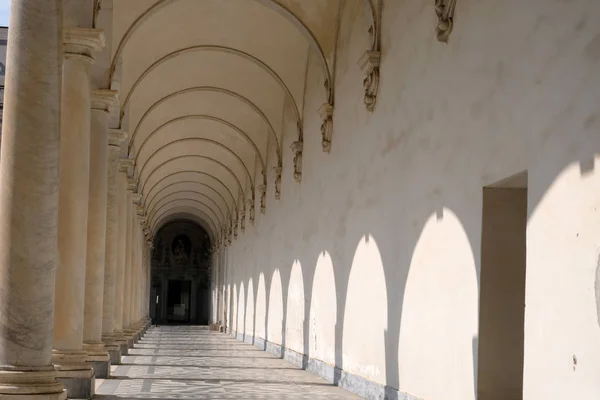 Kreuzgang Eines Neapelklosters Italien — Stockfoto