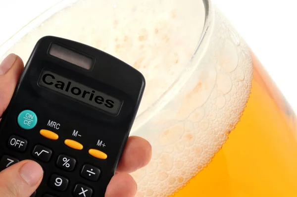 Biranın Kalorilerinin Hesaplanması — Stok fotoğraf