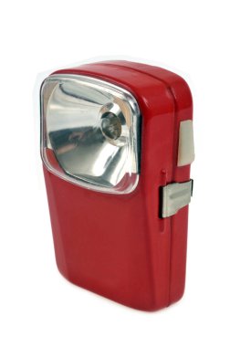 Beyaz arkaplanda el feneri yakın plan