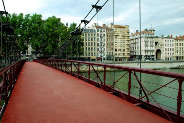 Lyon 'da Saint-Vincent köprüsü