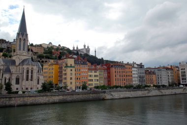 Quai Fulchiron Lyon 'daki Saone boyunca