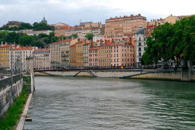 Fransa 'da Lyon' da Saone rıhtımı