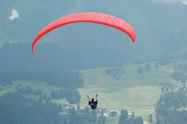 Paraglider Les Gets Franska Alperna — Stockfoto