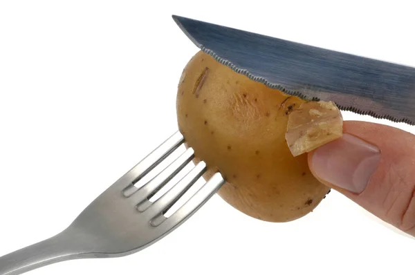 Kokt Potatis Med Kniv Och Gaffel Närbild Vit Bakgrund — Stockfoto
