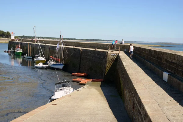 Deich Hafen Von Saint Jacques Bei Ebbe Der Bretagne — Stockfoto