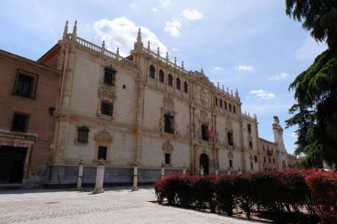 Alcala de Henares Üniversitesi 