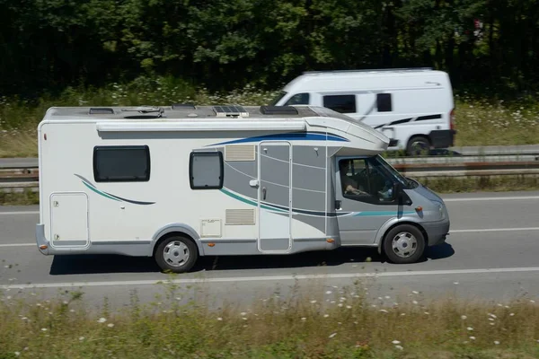 Wohnmobil Auf Dem Weg Den Urlaub Frankreich — Stockfoto