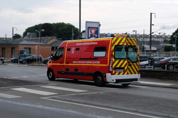 Ambulanza Dei Vigili Del Fuoco Morbihan Una Strada Vannes Bretagna — Foto Stock