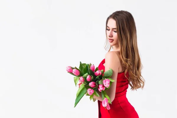 Ritratto Giovane Donna Attraente Con Tulipani Rosa Isolati Sfondo Bianco — Foto Stock