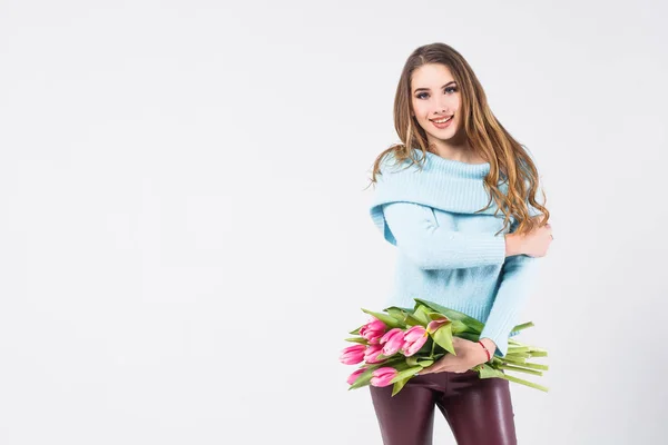 Schönheit Frau Mit Blumenstrauß Isoliert Auf Weißem Hintergrund — Stockfoto