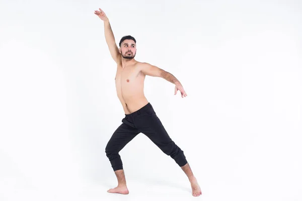 Jovem Elegante Bailarino Moderno Isolado Fundo Branco — Fotografia de Stock