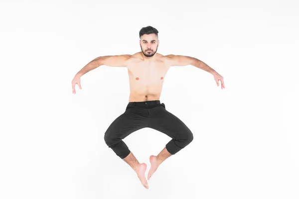 Junger Mann Macht Übung Der Luft Isoliert Auf Weißem Hintergrund — Stockfoto