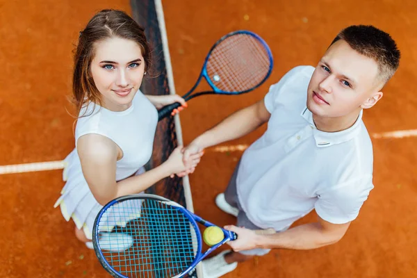 Deux Joueurs Tennis Serrant Main Souriant — Photo