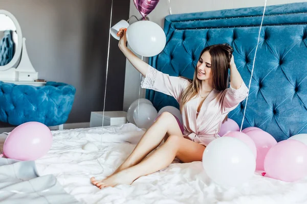 Attractive Woman Sleepwear Home Posing Balloons — Stock Photo, Image