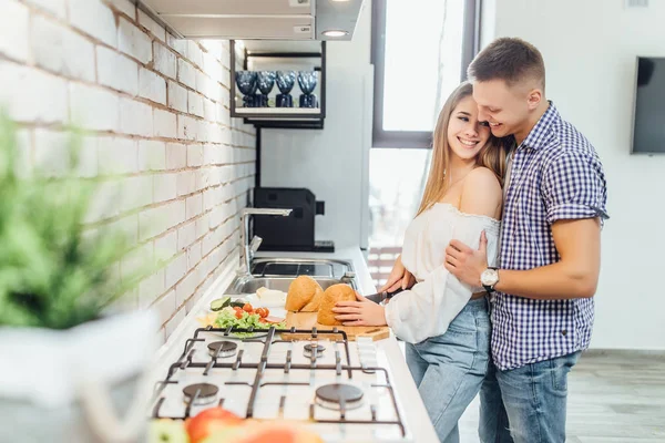 Happy Cheerful Young Couple Kitchen Focus Foreground — Stock Photo, Image