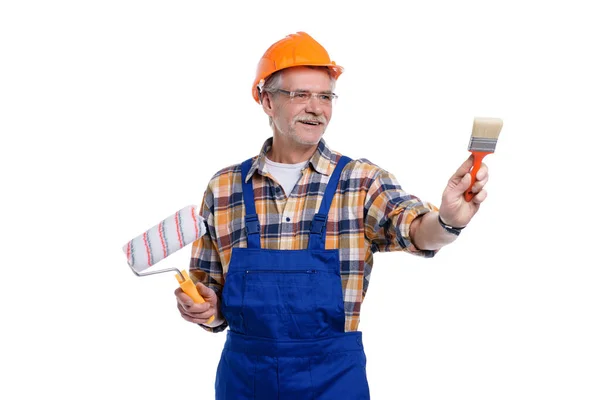 Retrato Construtor Masculino Sênior Positivo Segurando Rolo Pintura Escova Mão — Fotografia de Stock