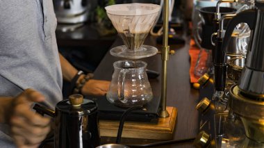 Vietnam lezzetli ve aromatik kahve pişirme.