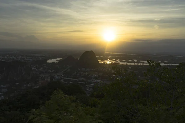Ηλιοβασίλεμα Στα Βουνά Μάρμαρο Στη Nang Γοητευτική Θέα Προς Την — Φωτογραφία Αρχείου