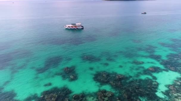 Magnifique Vue Aérienne Pour Une Belle Île Avec Sable Blanc — Video