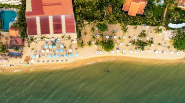 Phu Quoc Adası kumsalda, Long beach kıyı şeridi güneşli bir hava havadan görünümü