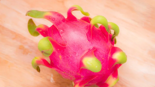 Deliciosa Fruta Dragón Corte Completamente Rojo Blanco —  Fotos de Stock