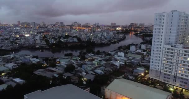 Ciudad Nocturna Antes Lluvia Donde Puede Ver Cómo Acercan Las — Vídeos de Stock