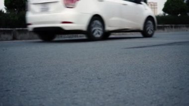 Akşamları motosikletlilerin çoğunluğunun bindiği yol..