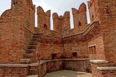 Verona, Castelvecchio'yu, sanat, tarih ve doğa için dünyanın ünlü İtalya daki