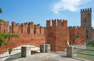 Verona, Castelvecchio'yu, sanat, tarih ve doğa için dünyanın ünlü İtalya daki