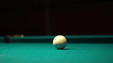Rus bilardo oyunu anları