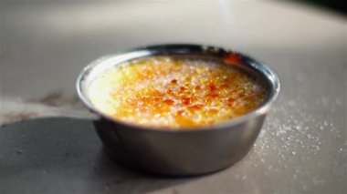 Lezzetli Fransız yakın tatlı krem Brulee