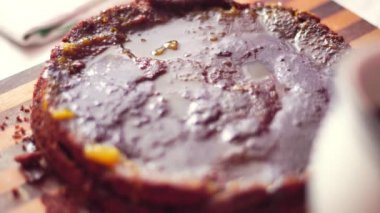 Çikolatalı kek pişirme süreci