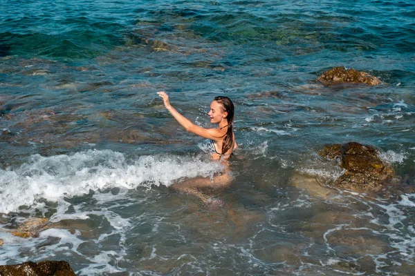 Una Joven Feliz Playa Del Mar — Foto de Stock